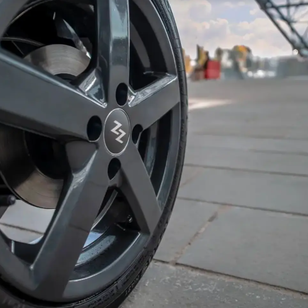 Samochód elektryczny TAZZARI ZEROMAX